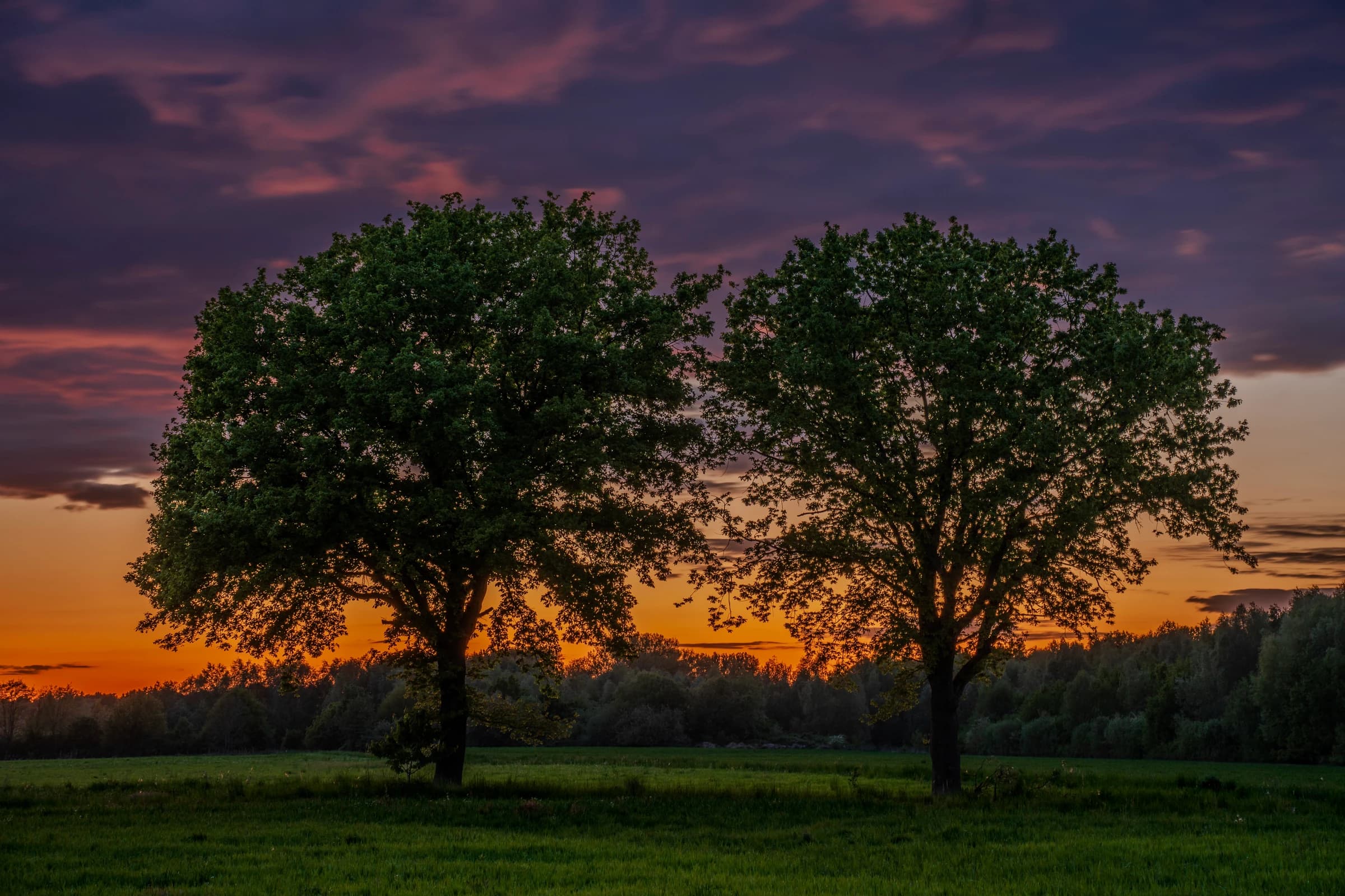 Dramatischer Himmel mit weichem Licht